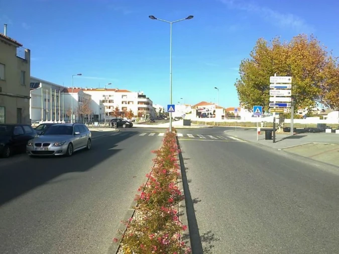 Moradia T4 para Venda em Foros de Arrão Foto 3