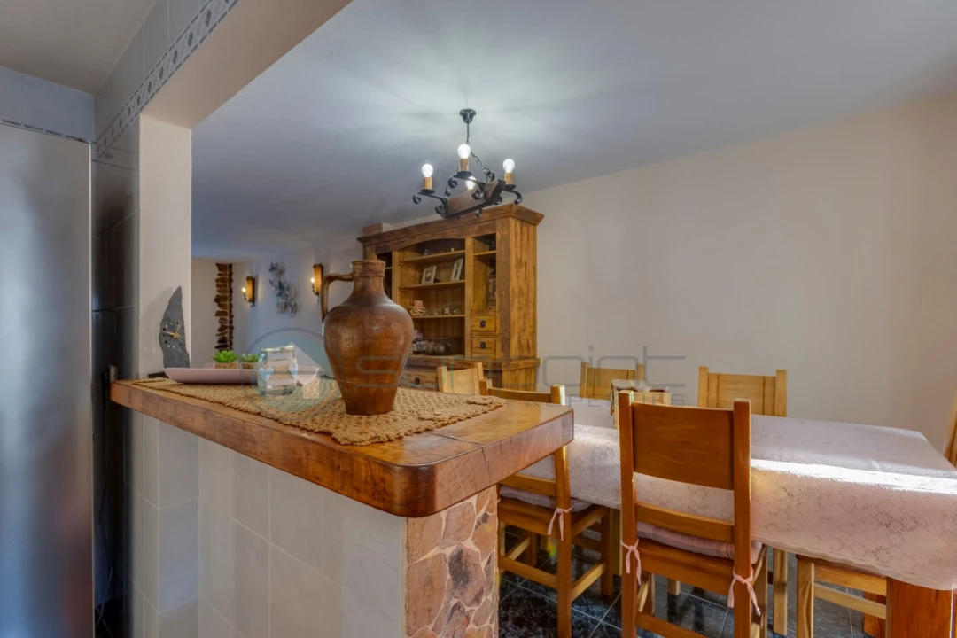 Moradia T4 para Venda em Lagos (São Sebastião e Santa Maria) Foto 8