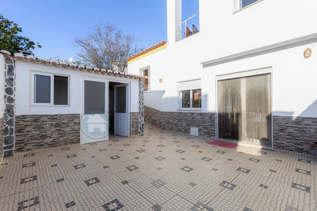 Moradia T4 para Venda em Lagos (São Sebastião e Santa Maria) Foto 19