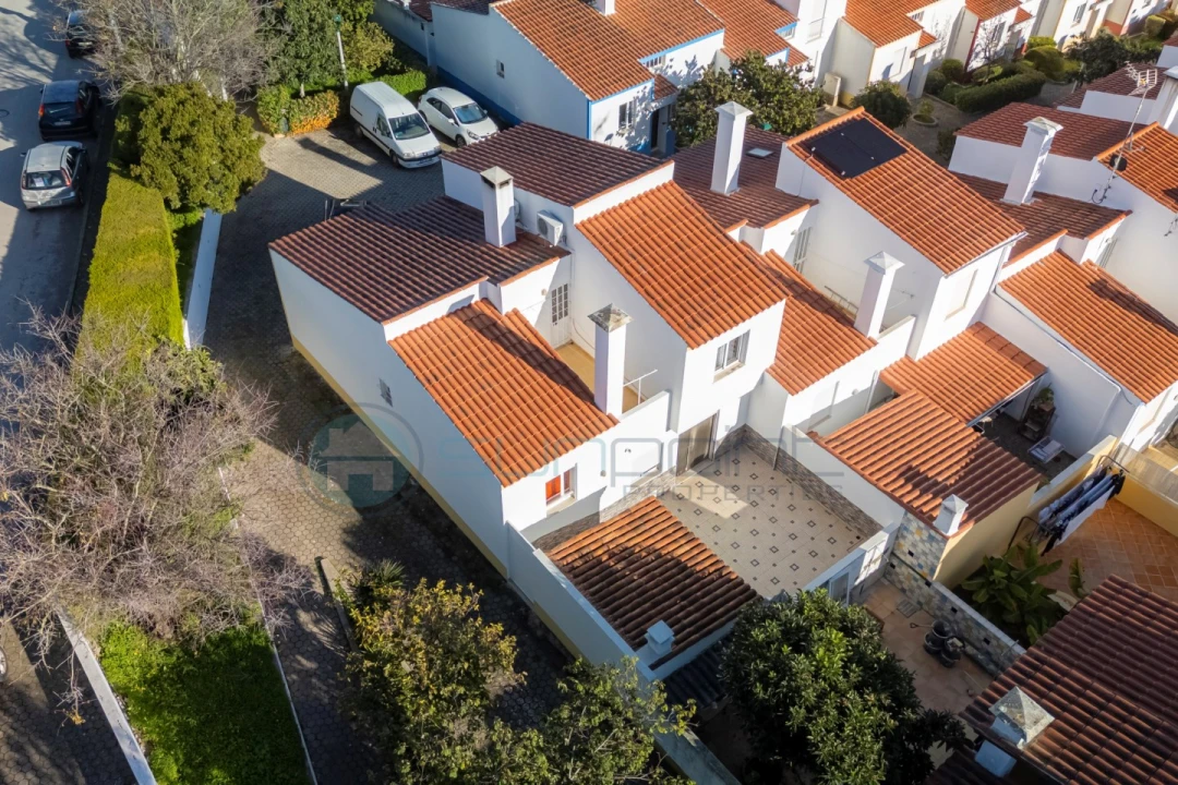 Moradia T4 para Venda em Lagos (São Sebastião e Santa Maria) Foto 23