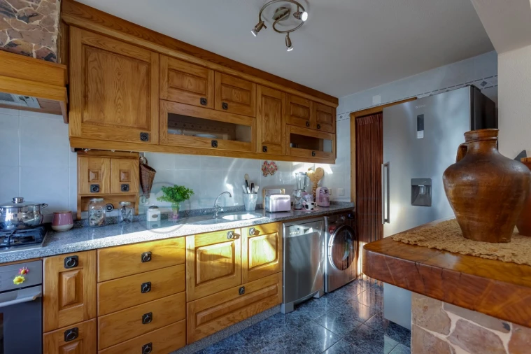 Moradia T4 para Venda em Lagos (São Sebastião e Santa Maria) Foto 7