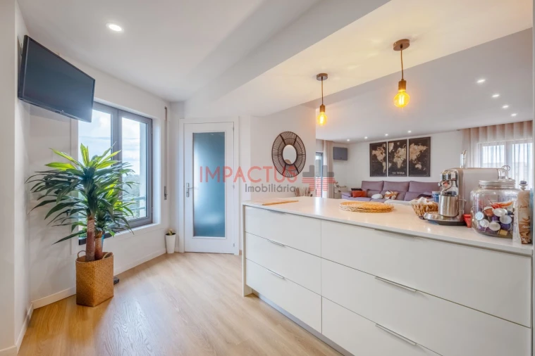 Apartamento T2 para Venda em Vila Nova da Telha Foto 9