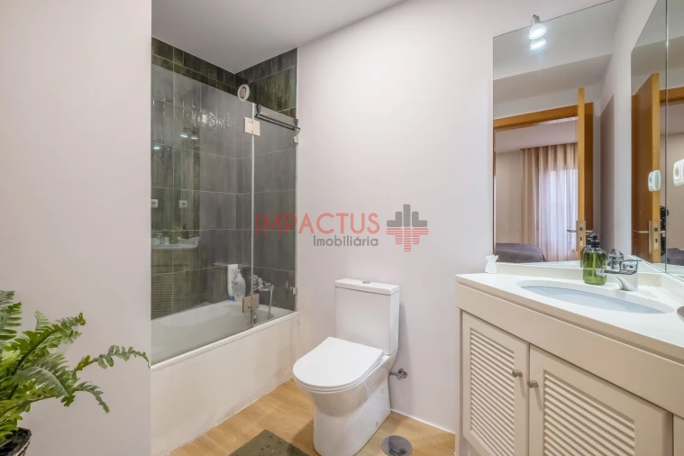 Apartamento T2 para Venda em Vila Nova da Telha Foto 25