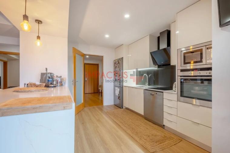 Apartamento T2 para Venda em Vila Nova da Telha Foto 8