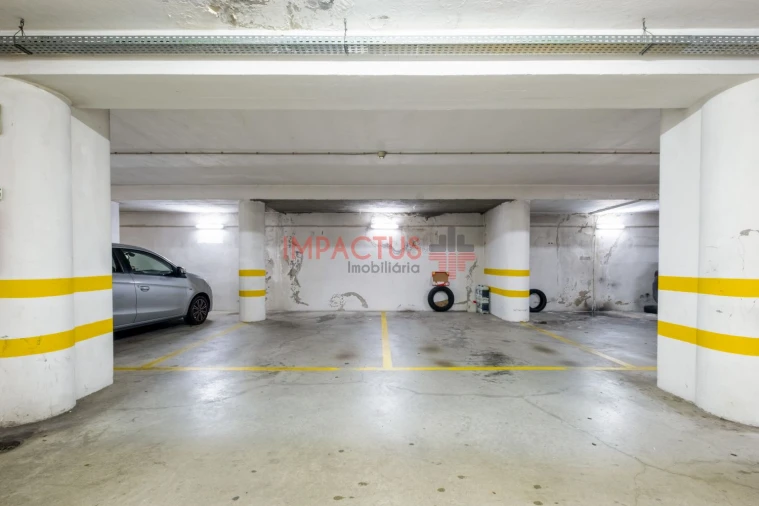 Apartamento T2 para Venda em Vila Nova da Telha Foto 28