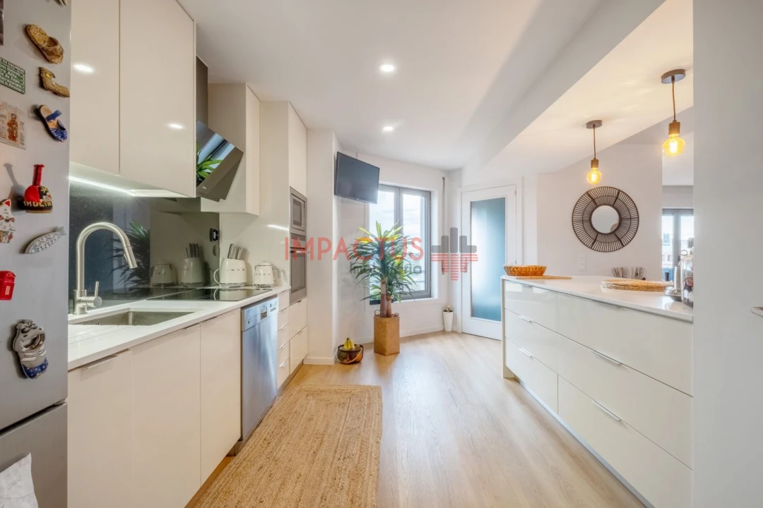 Apartamento T2 para Venda em Vila Nova da Telha Foto 7