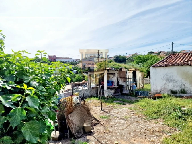 Moradia T3 para Venda em Carvoeira e Carmões Foto 9