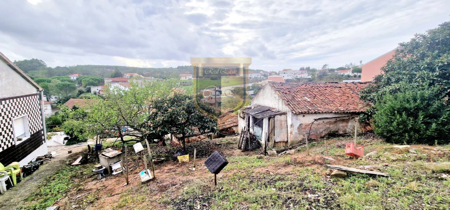 Moradia T3 para Venda em Carvoeira e Carmões Foto 7