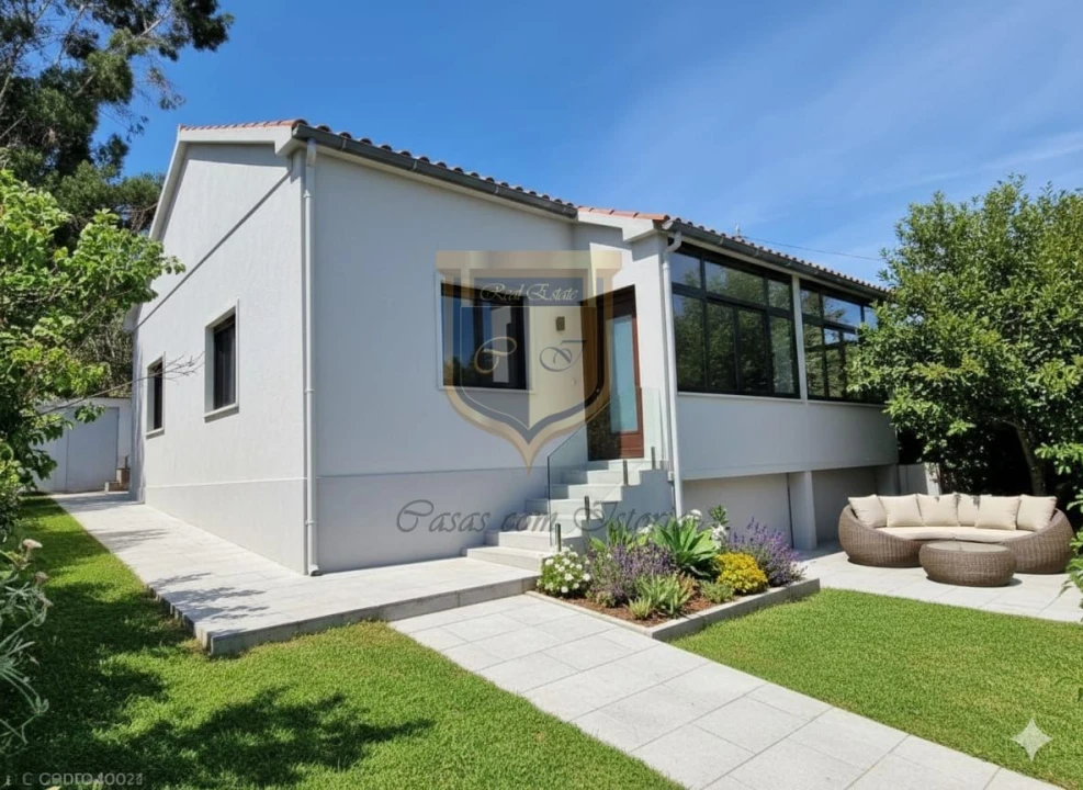 Moradia T3 para Venda em Carvoeira e Carmões Foto 1