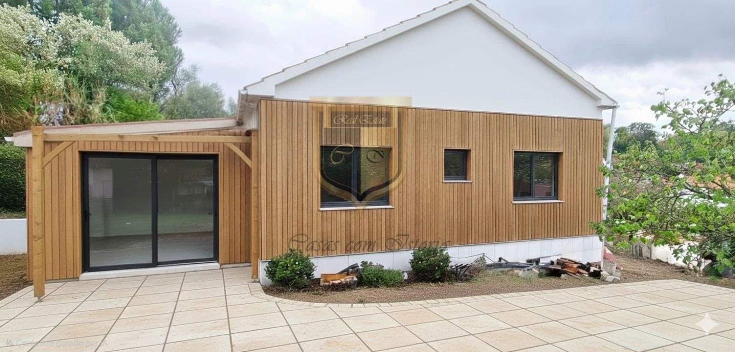 Moradia T3 para Venda em Carvoeira e Carmões Foto 32