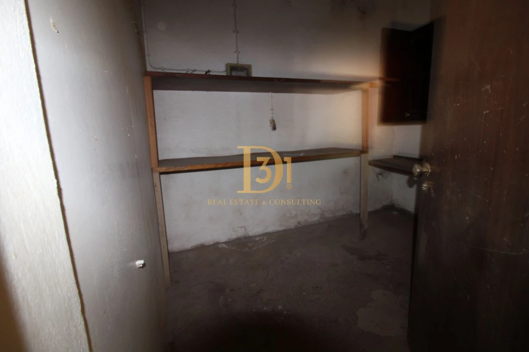 Loja para Arrendamento em Camara de Lobos Foto 12