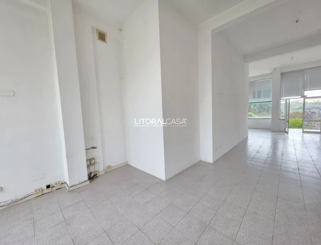 Loja para Arrendamento em Esgueira Foto 10