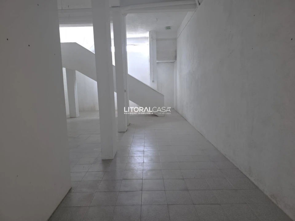 Loja para Arrendamento em Esgueira Foto 15