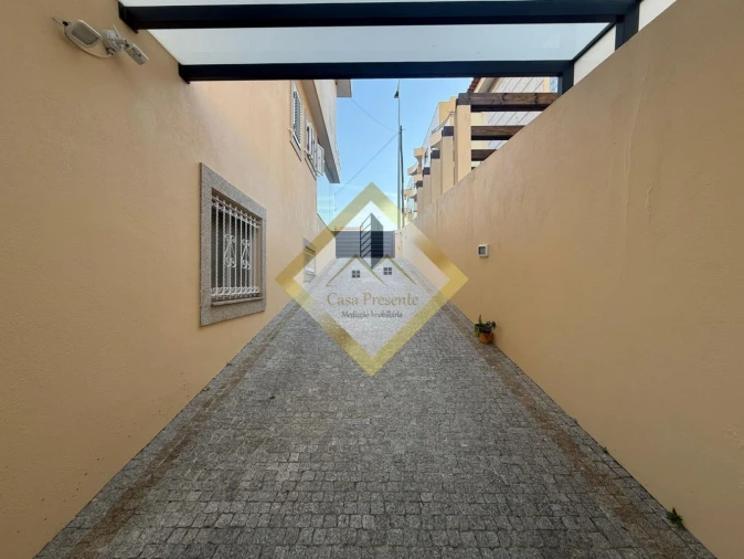 Moradia T3 para Venda em Canidelo Foto 33