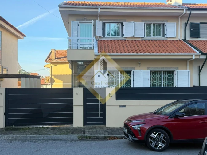 Moradia T3 para Venda em Canidelo Foto 1