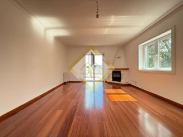 Apartamento T3 para Venda em Oliveira do Douro