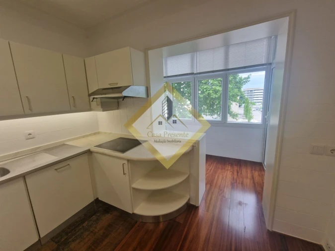 Apartamento T3 para Venda em Oliveira do Douro Foto 11