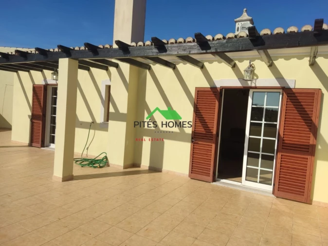 Moradia T4 para Venda em Conceição e Estoi Foto 13
