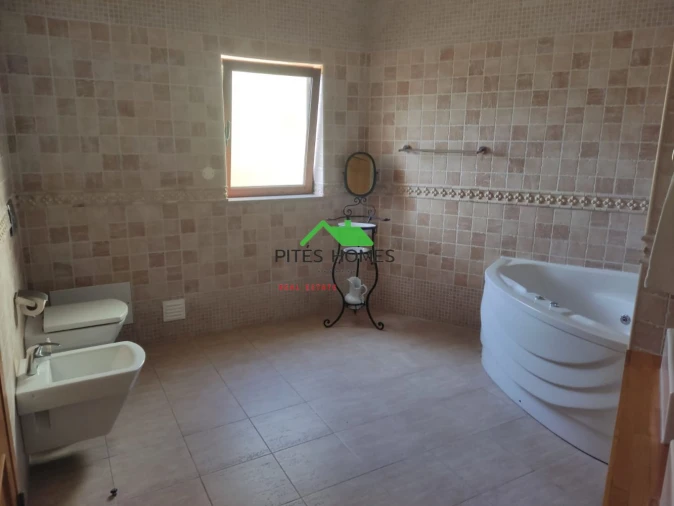 Moradia T4 para Venda em Conceição e Estoi Foto 22