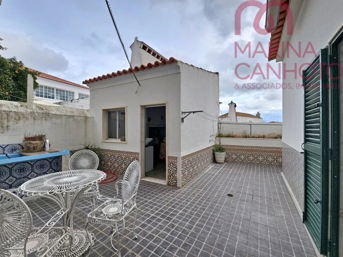 Moradia T4 para Venda em Bencatel Foto 12