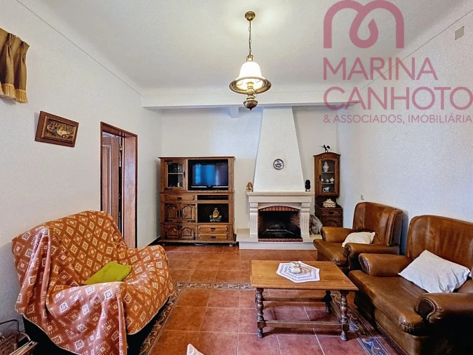 Moradia T4 para Venda em Bencatel Foto 7