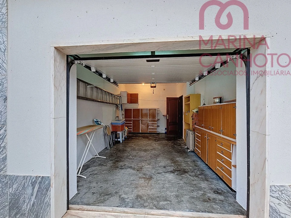 Moradia T4 para Venda em Bencatel Foto 19