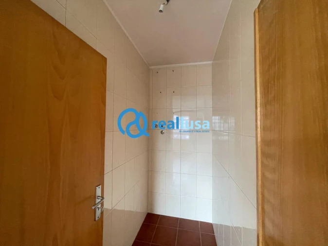 Apartamento T3 para Venda em Paranhos Foto 5