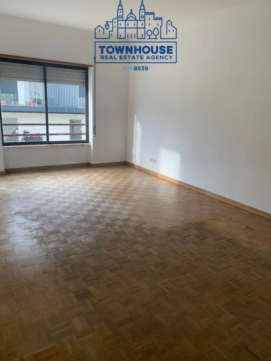 Apartamento T2 para Arrendamento em Sesimbra (Castelo) Foto 5