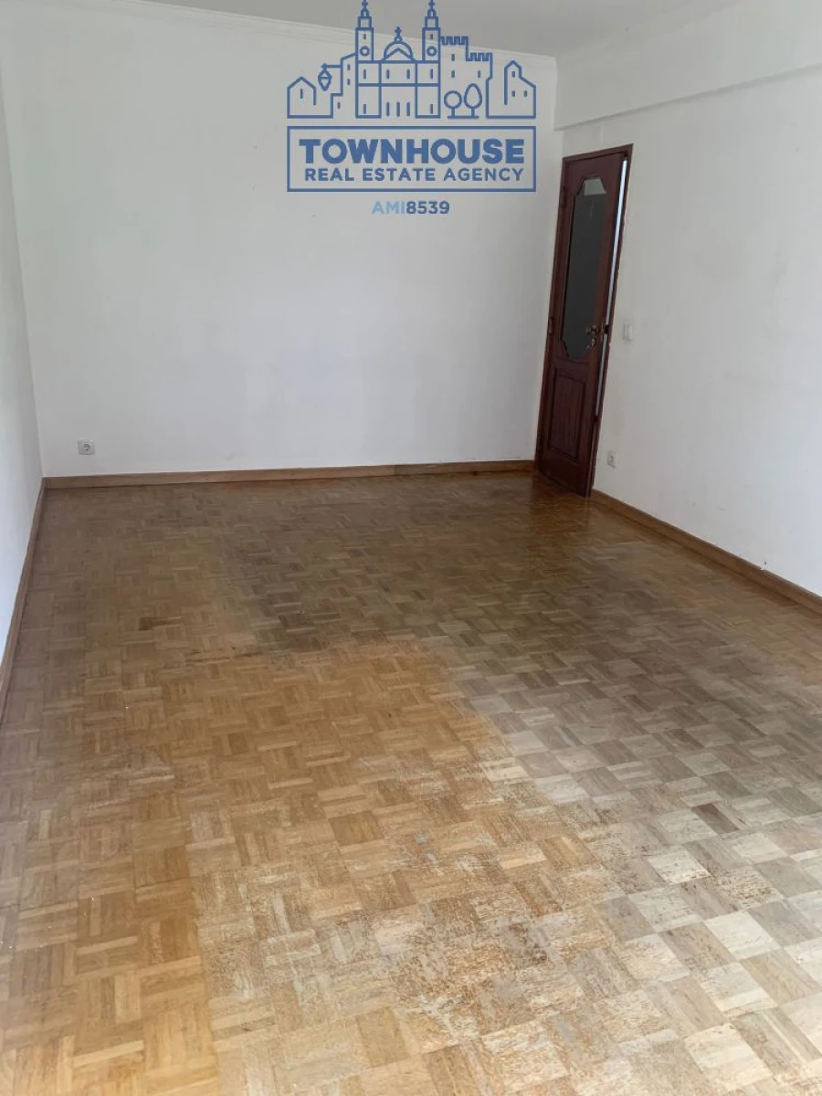 Apartamento T2 para Arrendamento em Sesimbra (Castelo) Foto 5