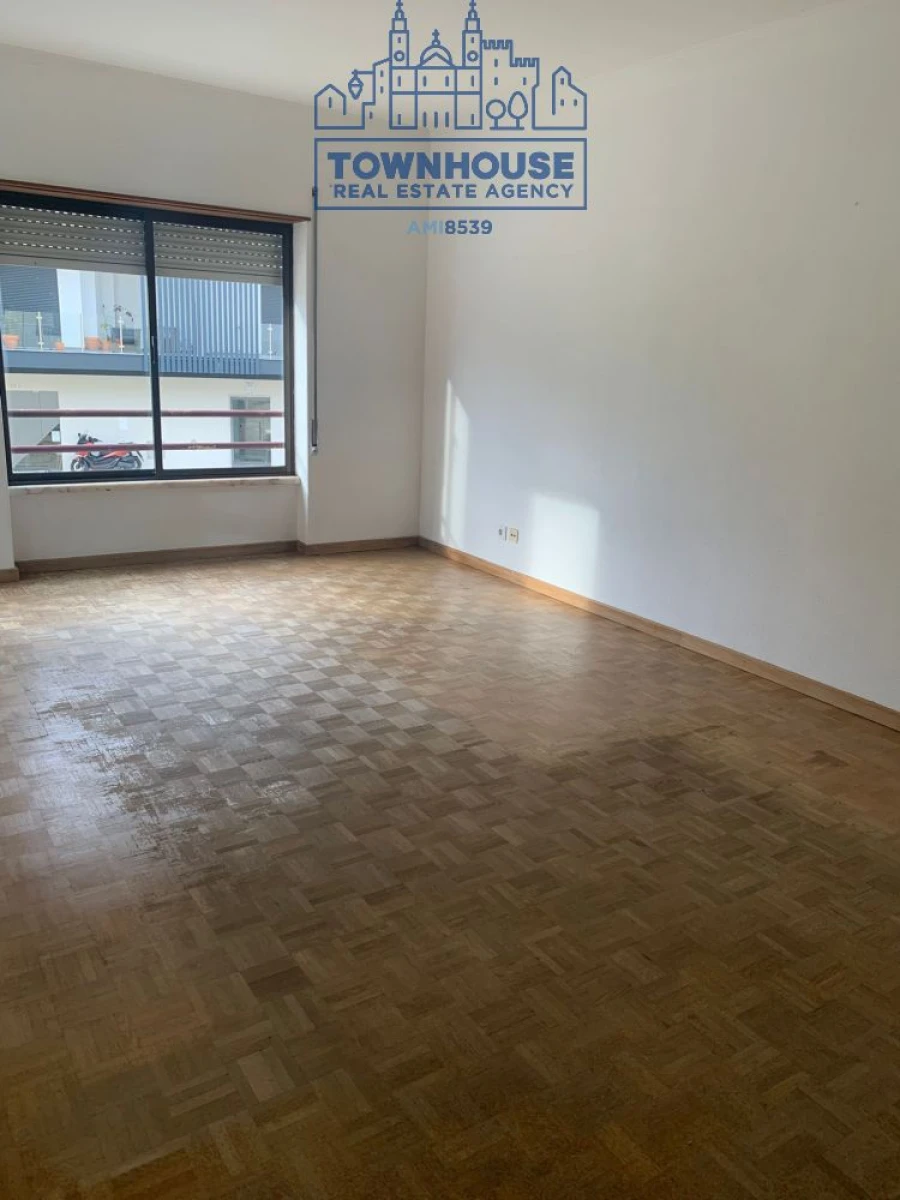 Apartamento T2 para Arrendamento em Sesimbra (Castelo) Foto 1