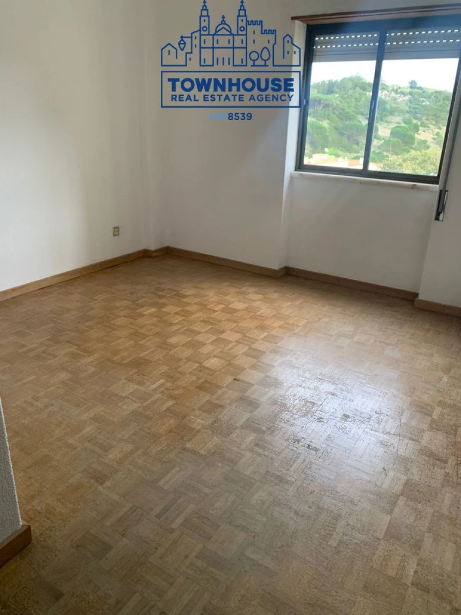 Apartamento T2 para Arrendamento em Sesimbra (Castelo) Foto 14