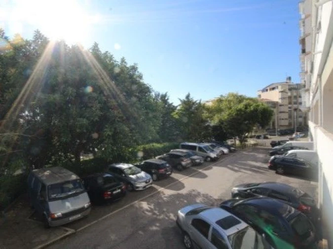 Apartamento T1 para Venda em Rio de Mouro Foto 8