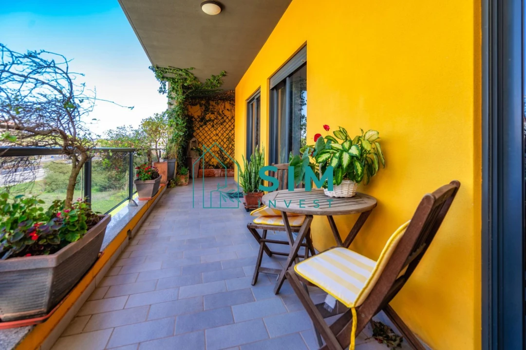 Apartamento T2 para Venda em Quarteira Foto 35