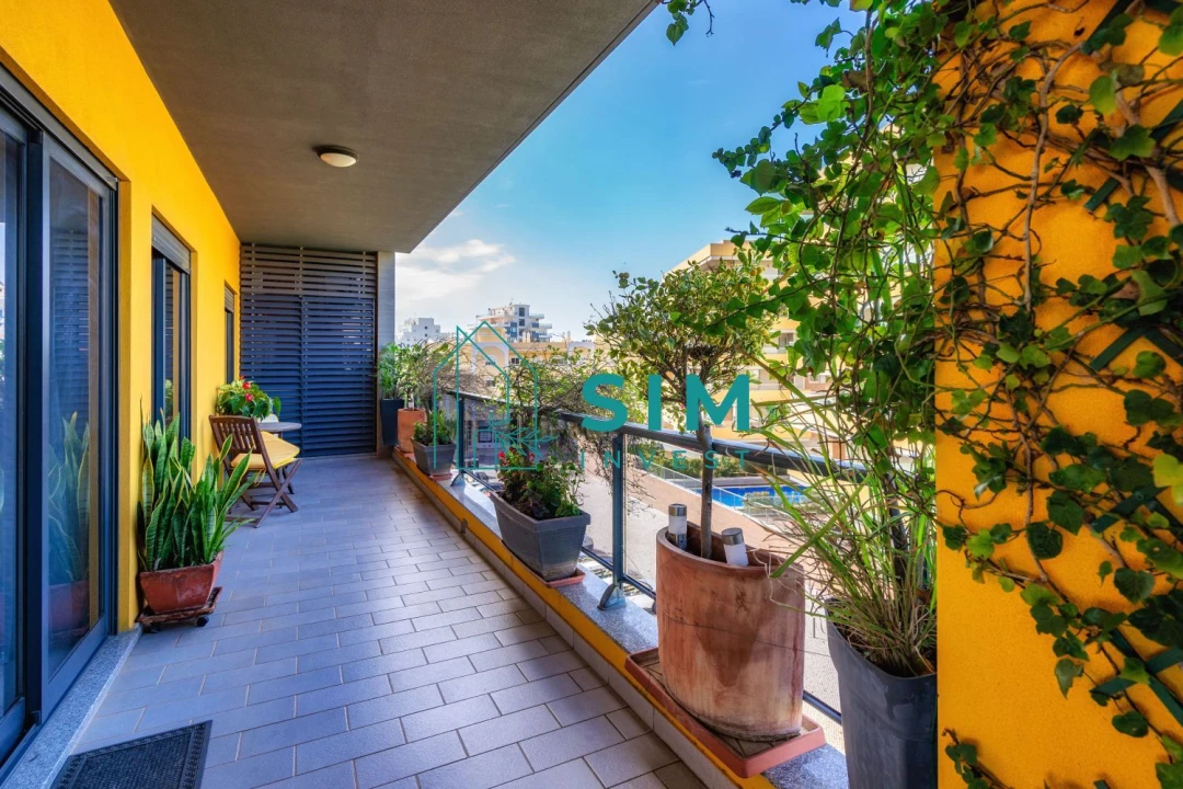 Apartamento T2 para Venda em Quarteira Foto 33