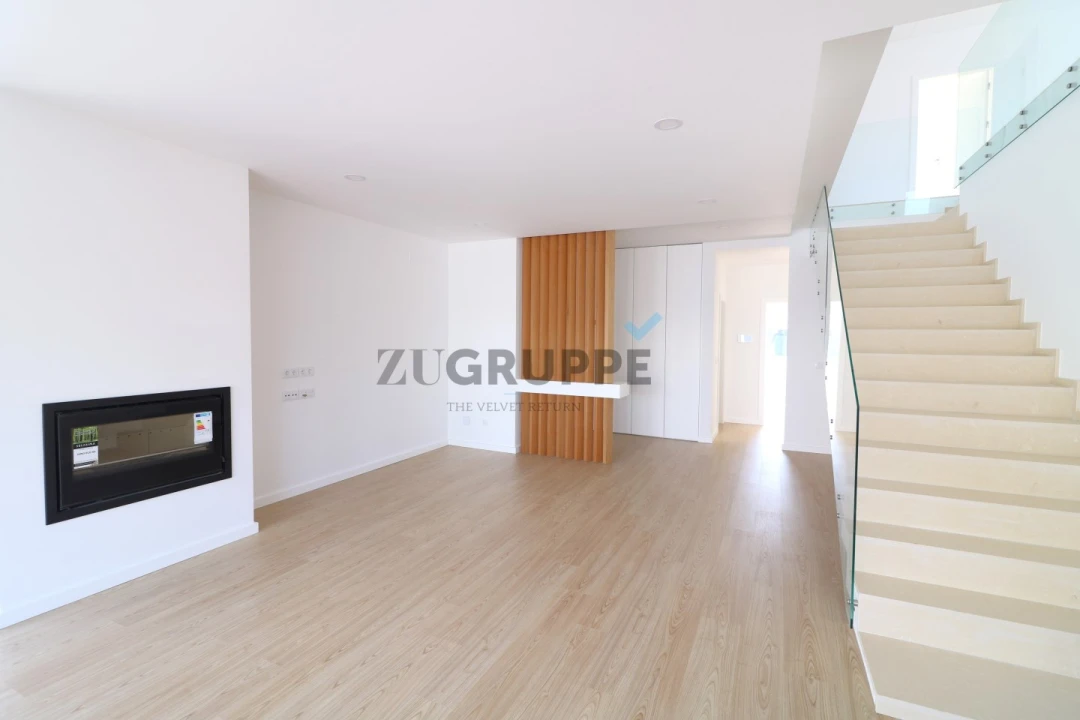 Moradia T4 para Venda em Santa Joana Foto 4