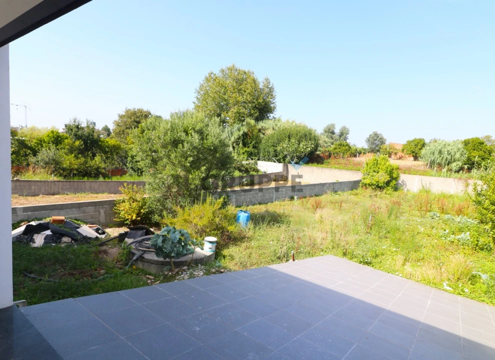 Moradia T4 para Venda em Santa Joana Foto 44