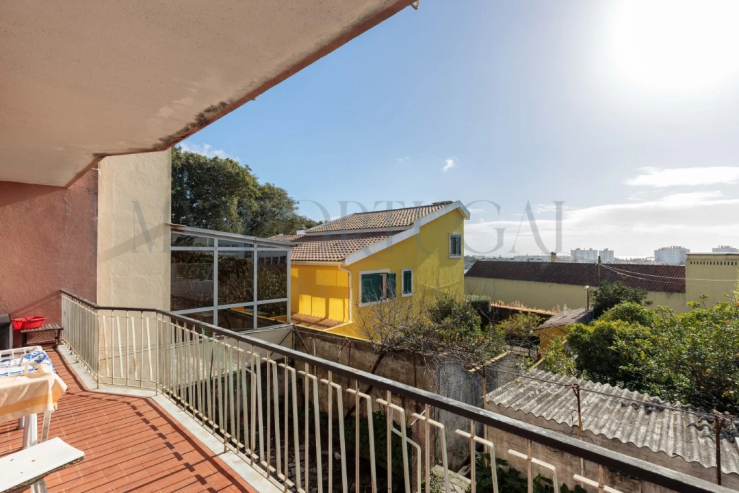 Moradia T4 para Venda em São Domingos de Rana Foto 7