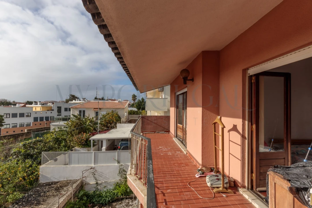 Moradia T4 para Venda em São Domingos de Rana Foto 8