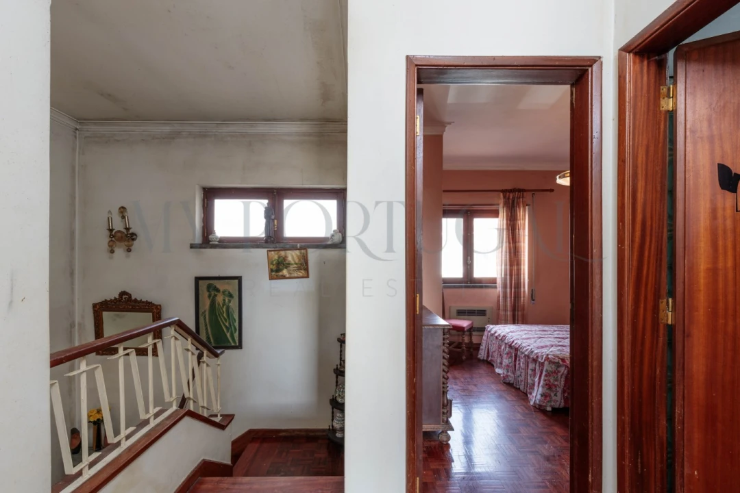 Moradia T4 para Venda em São Domingos de Rana Foto 18