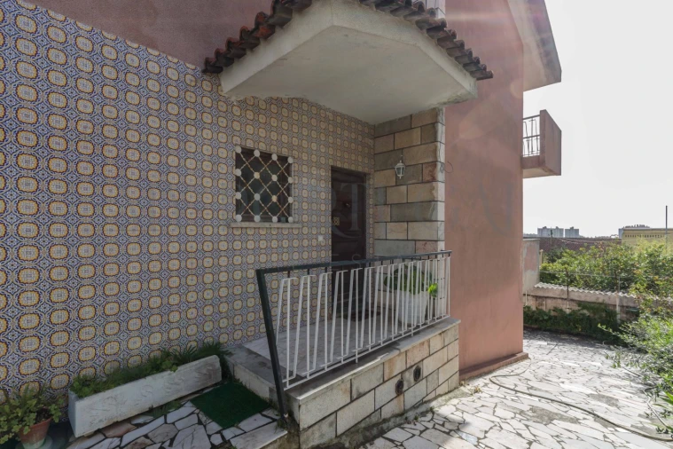 Moradia T4 para Venda em São Domingos de Rana Foto 15