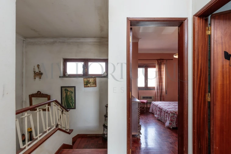 Moradia T4 para Venda em São Domingos de Rana Foto 18