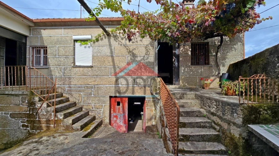 Moradia T4 para Venda em Merufe Foto 1