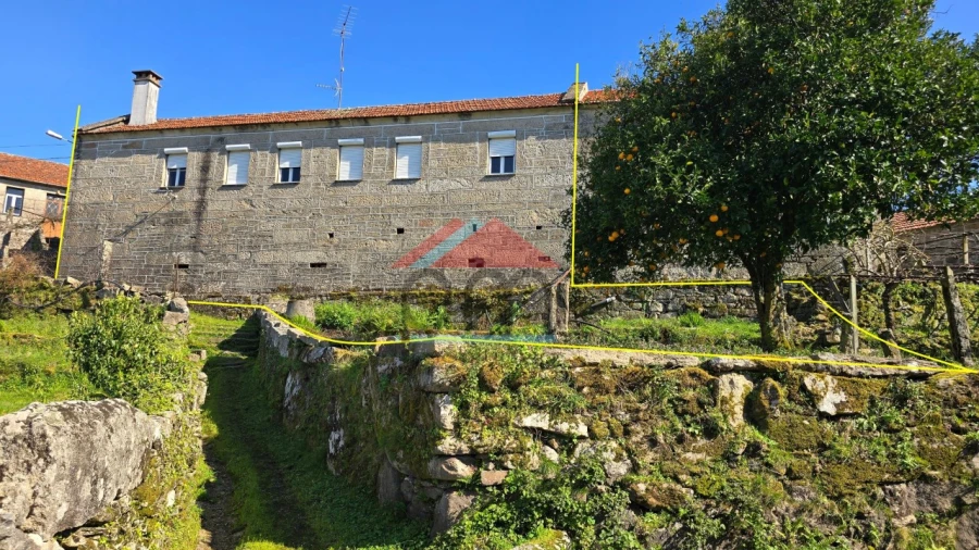 Moradia T4 para Venda em Merufe Foto 3