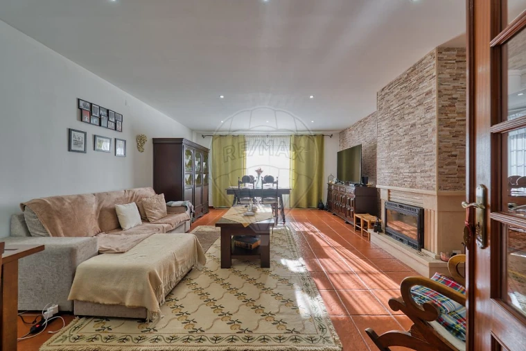 Moradia T3 para Venda em Almeirim Foto 16