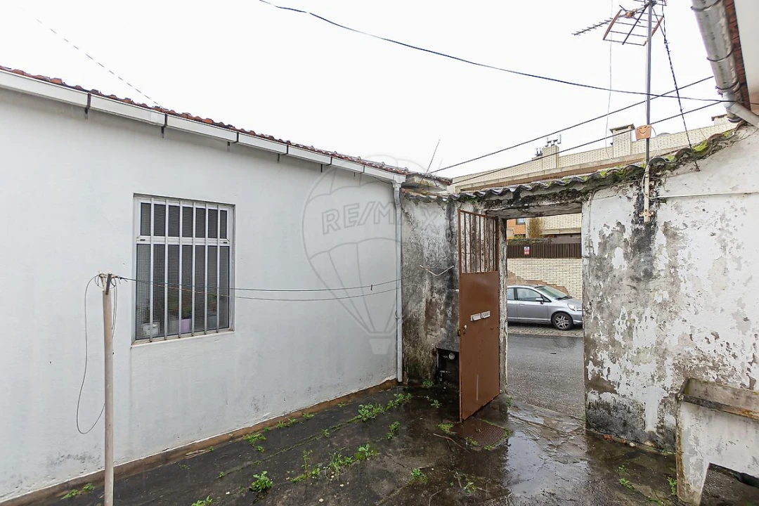 Moradia T2 para Venda em Gulpilhares e Valadares Foto 8