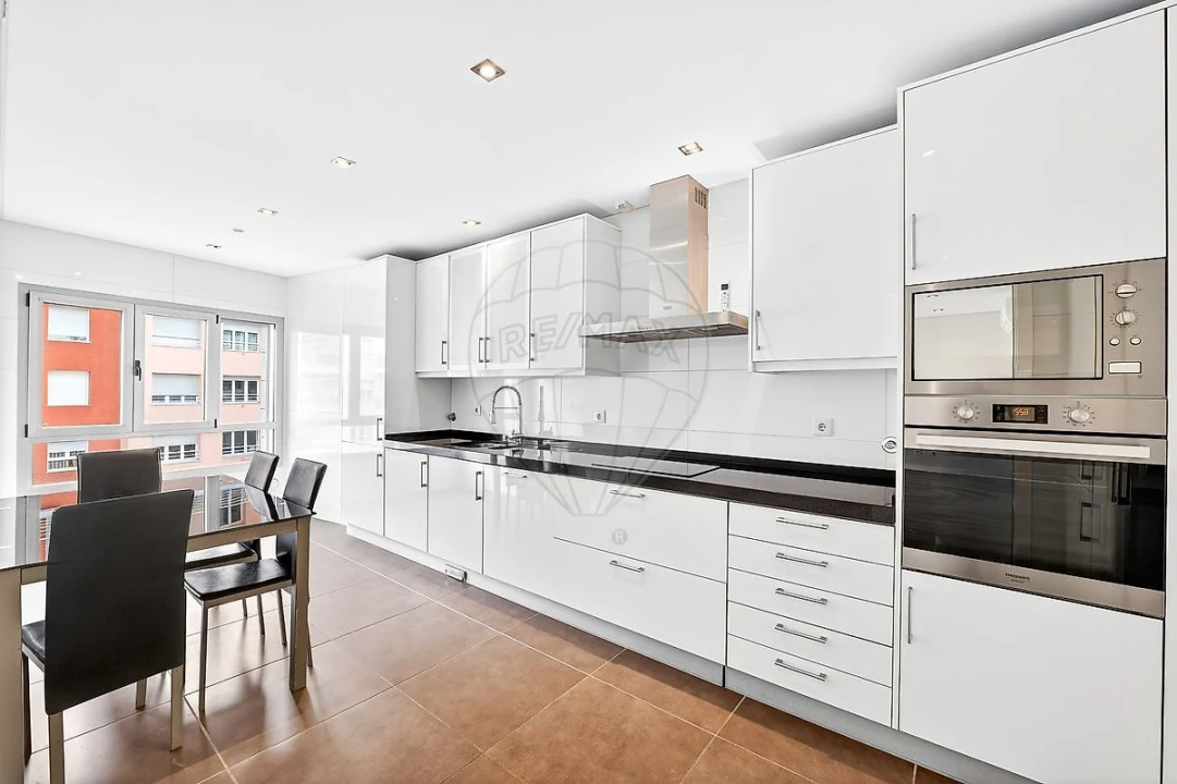 Apartamento T2 para Arrendamento em Odivelas Foto 1