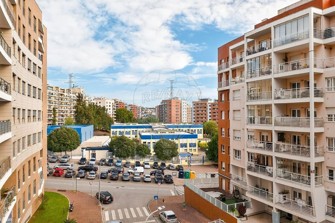 Apartamento T2 para Arrendamento em Odivelas Foto 34