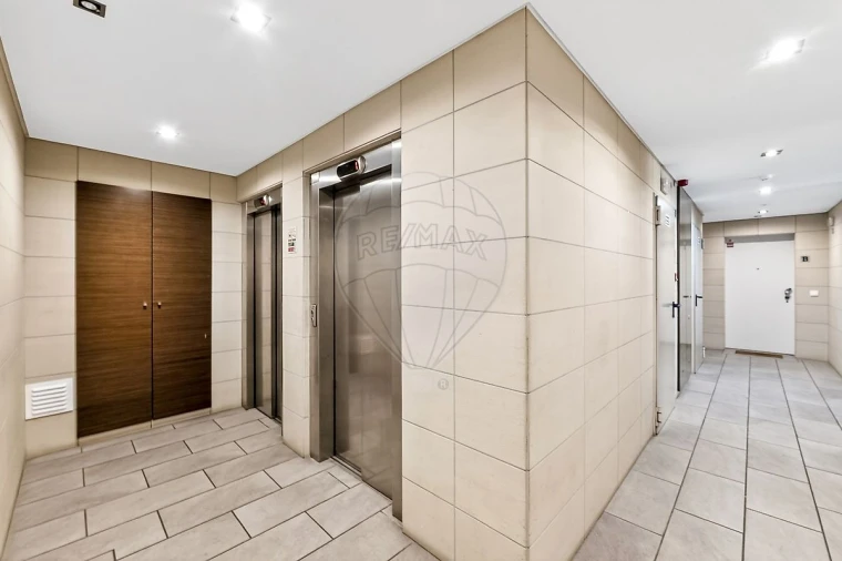 Apartamento T2 para Arrendamento em Odivelas Foto 26