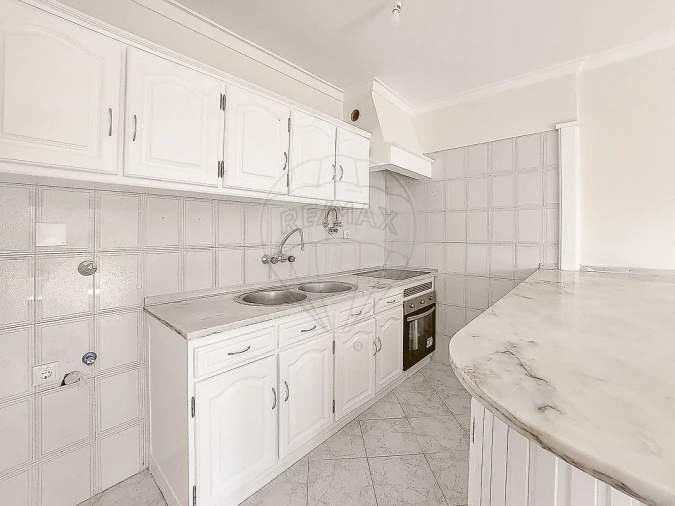 Apartamento T1 para Venda em São João das Lampas e Terrugem Foto 2