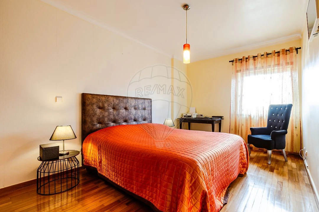 Apartamento T3 para Venda em Vialonga Foto 23